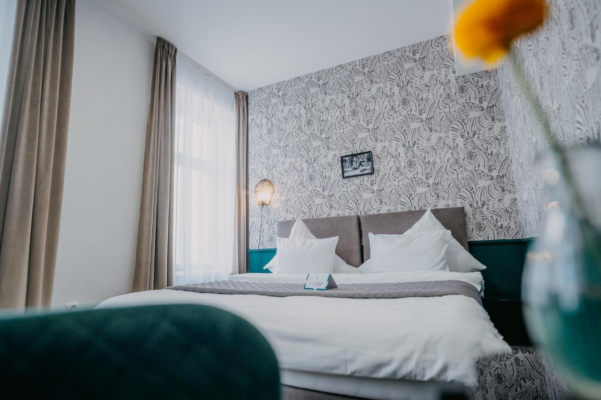 House Hotel Hradec Kralove Exterior photo